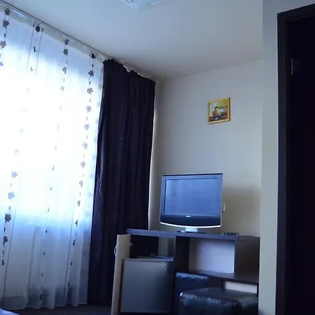 Отель Roberto